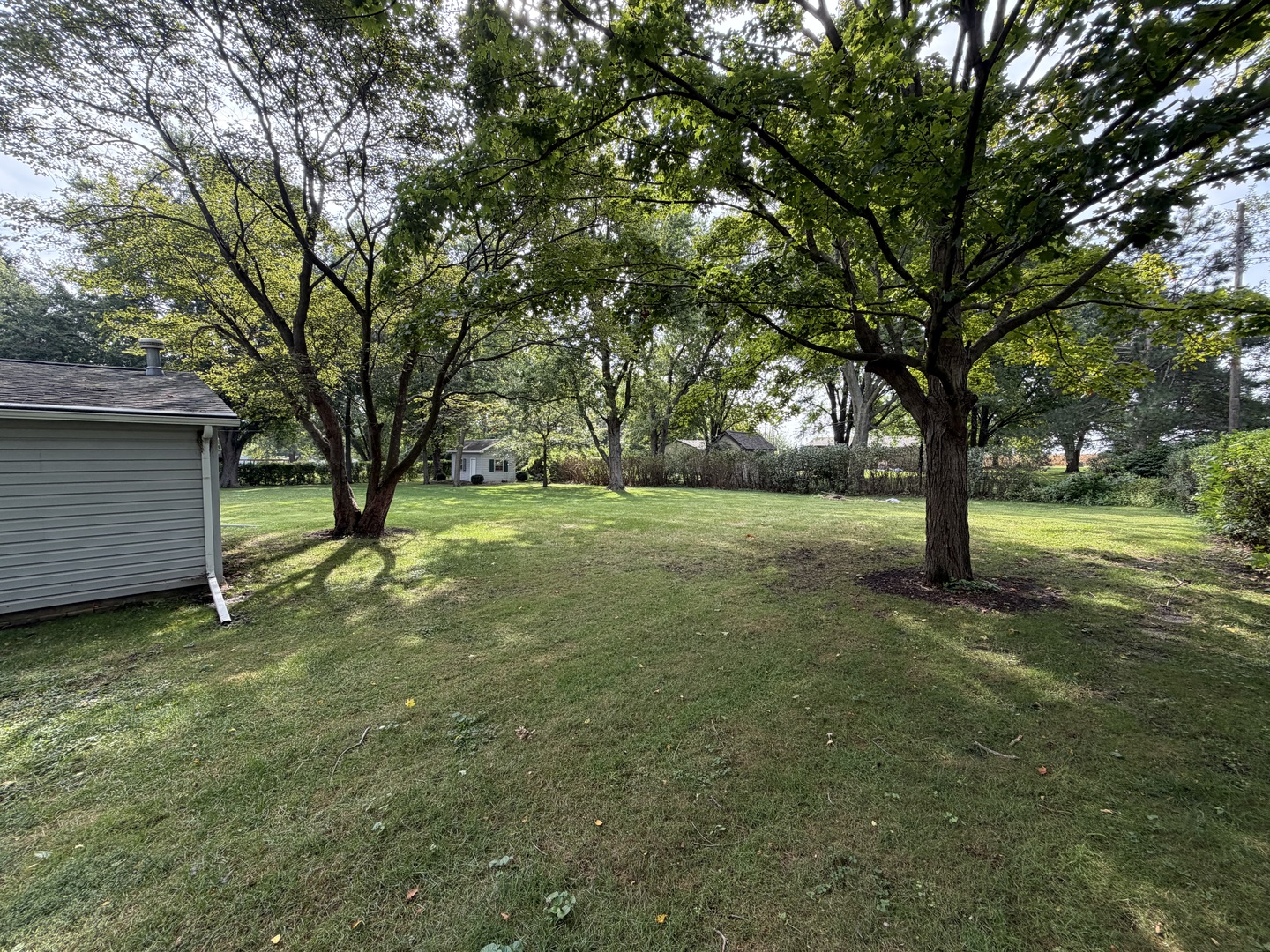 10083 Elizabeth Road Property Photo 3