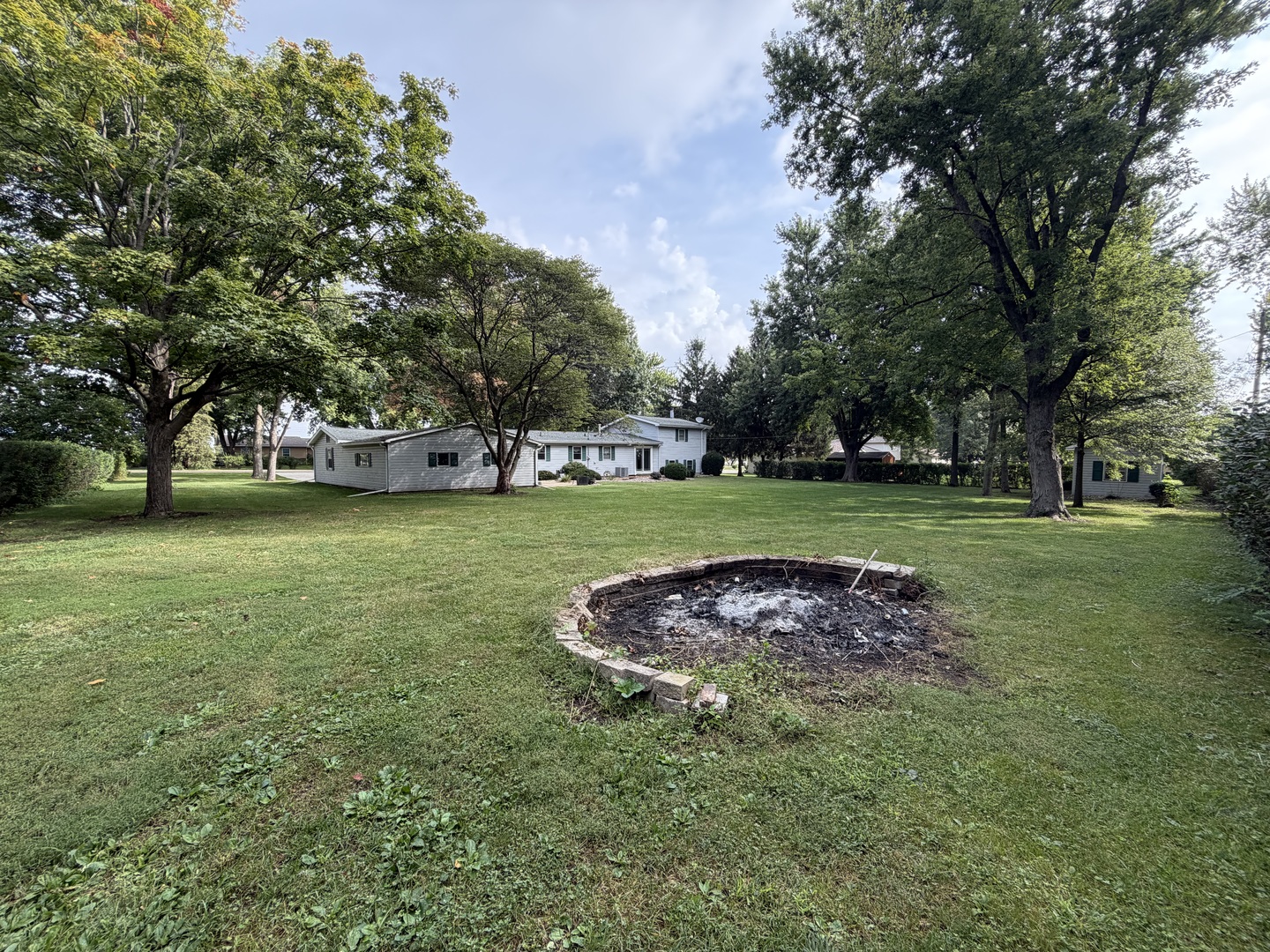 10083 Elizabeth Road Property Photo 4