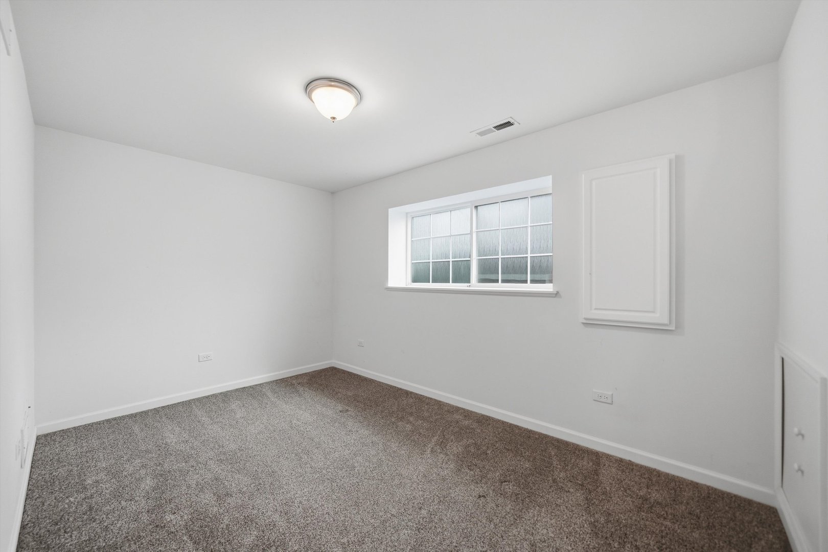 282 Lionel Drive Property Photo 7