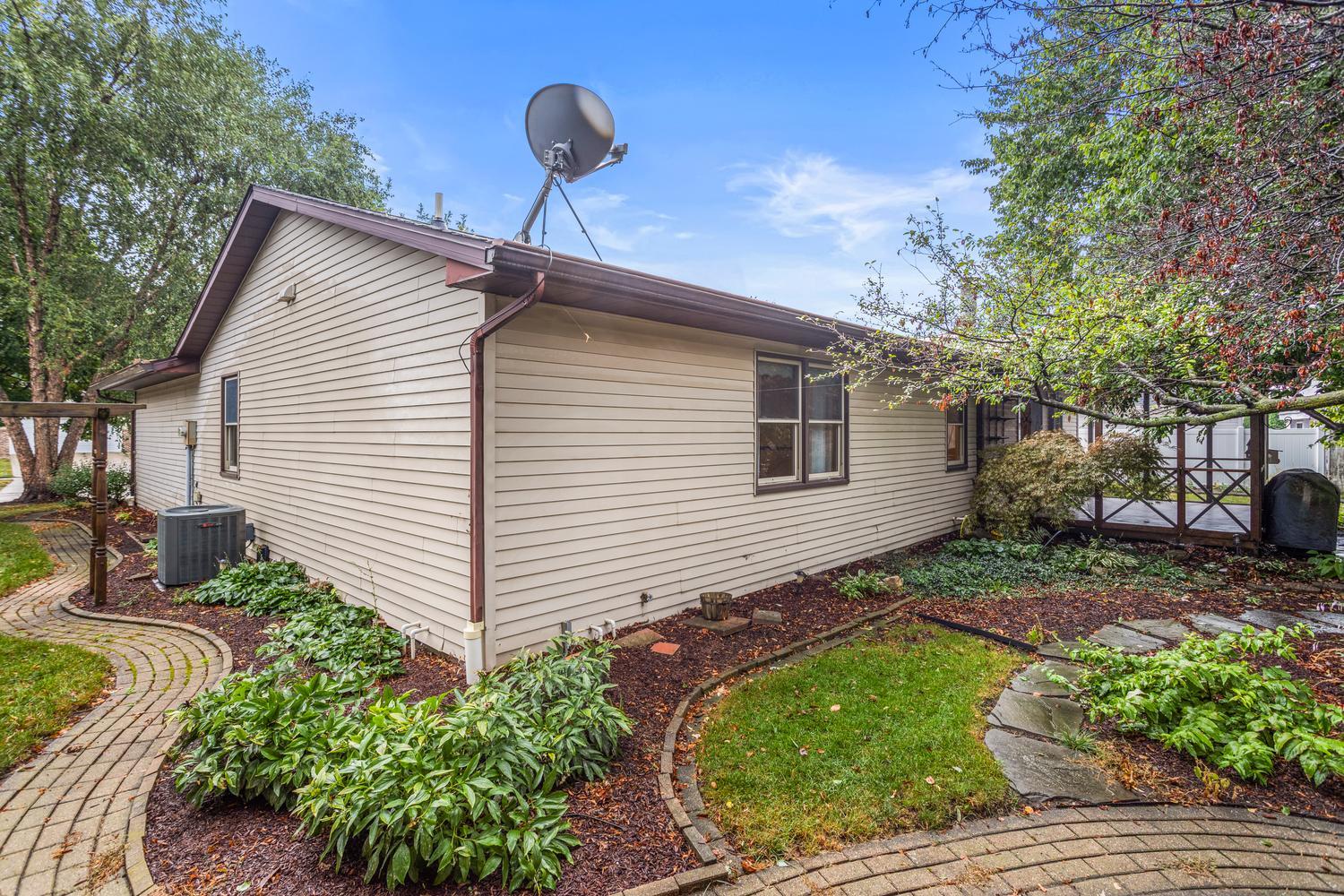 613 Delmar Drive Property Photo 4