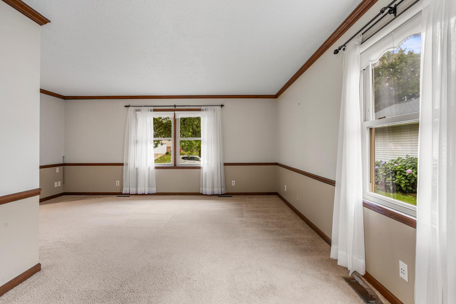 613 Delmar Drive Property Photo 12
