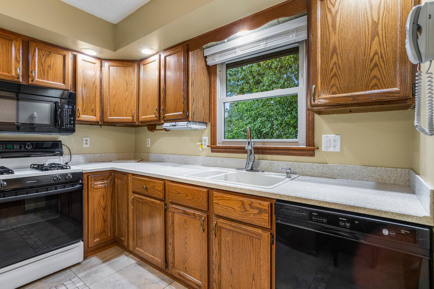 613 Delmar Drive Property Photo 16