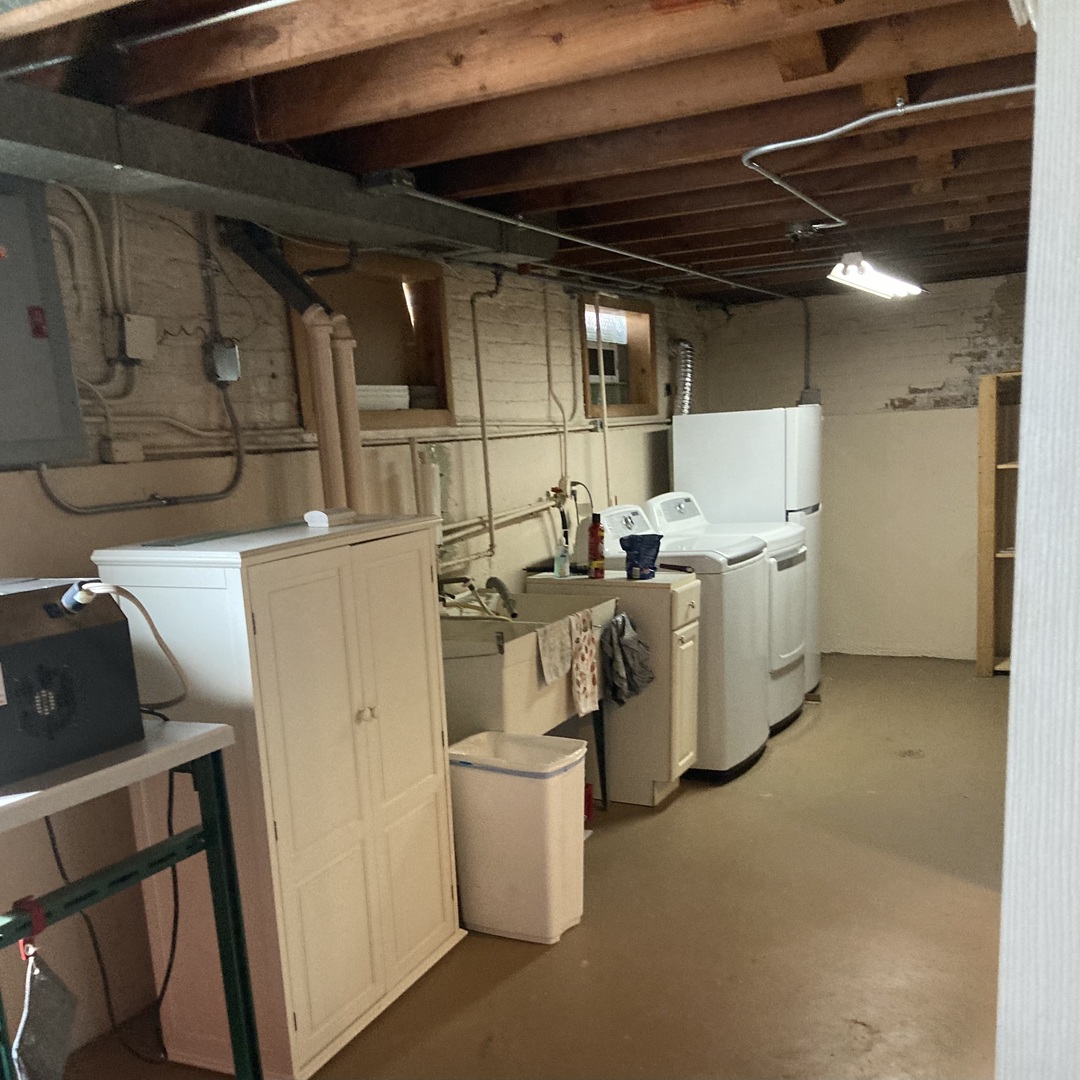 5775 N Nina Avenue Property Photo 29