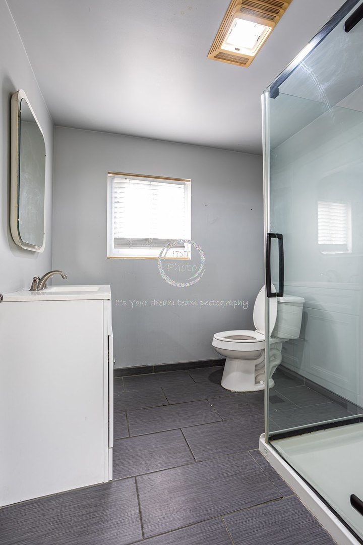 6347 W Henderson Street Property Photo 30