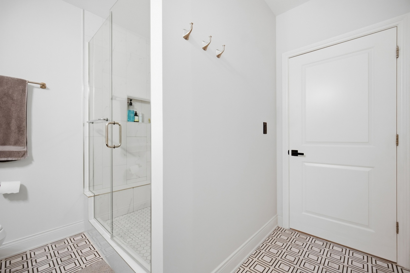 801 Village Center Drive 202 Property Photo 8
