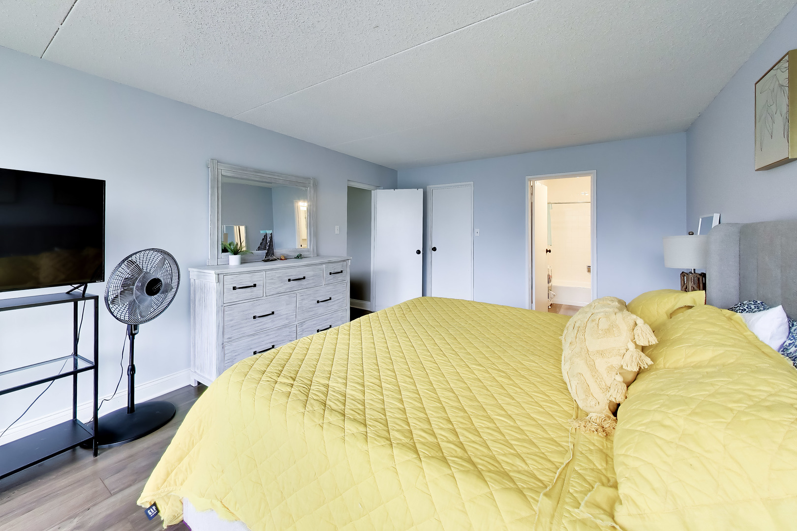 2015 S Finley Road 310 Property Photo 14