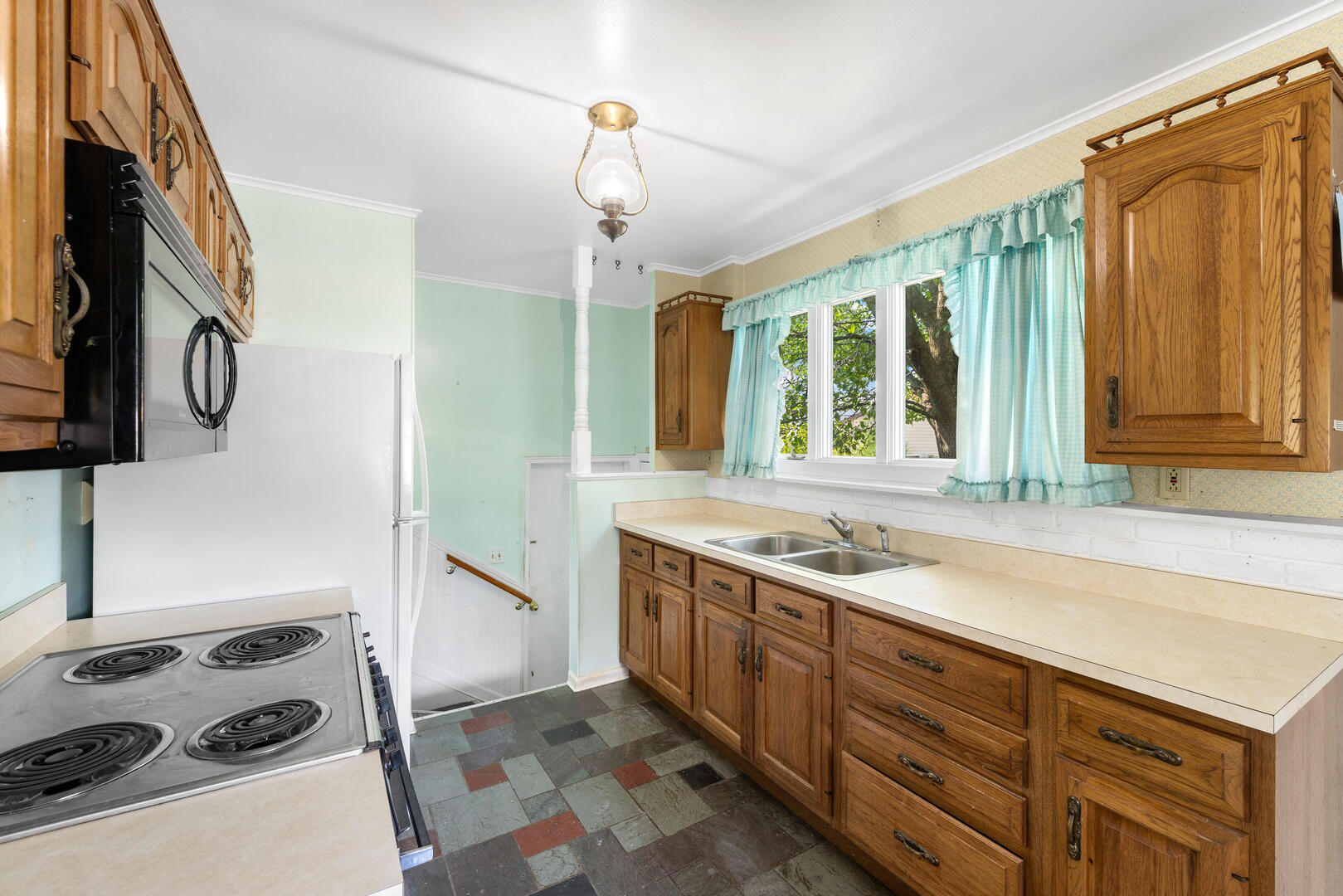 17606 N Burnham Avenue Property Photo 10