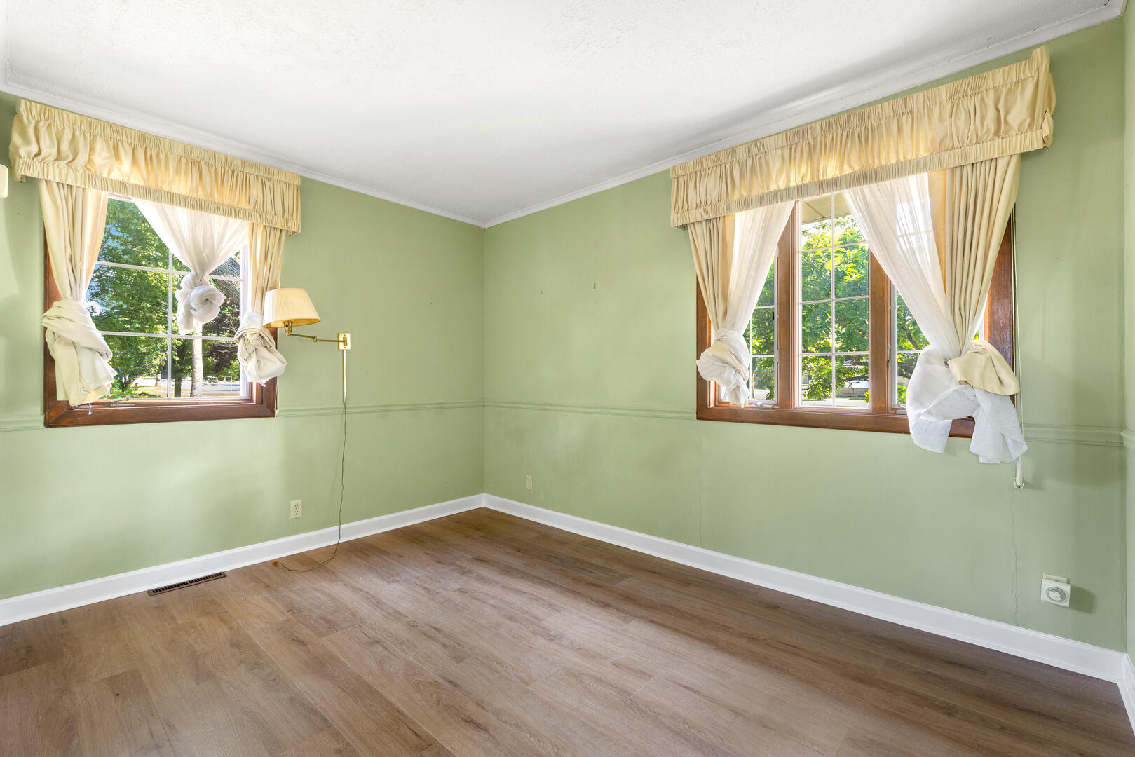 17606 N Burnham Avenue Property Photo 11