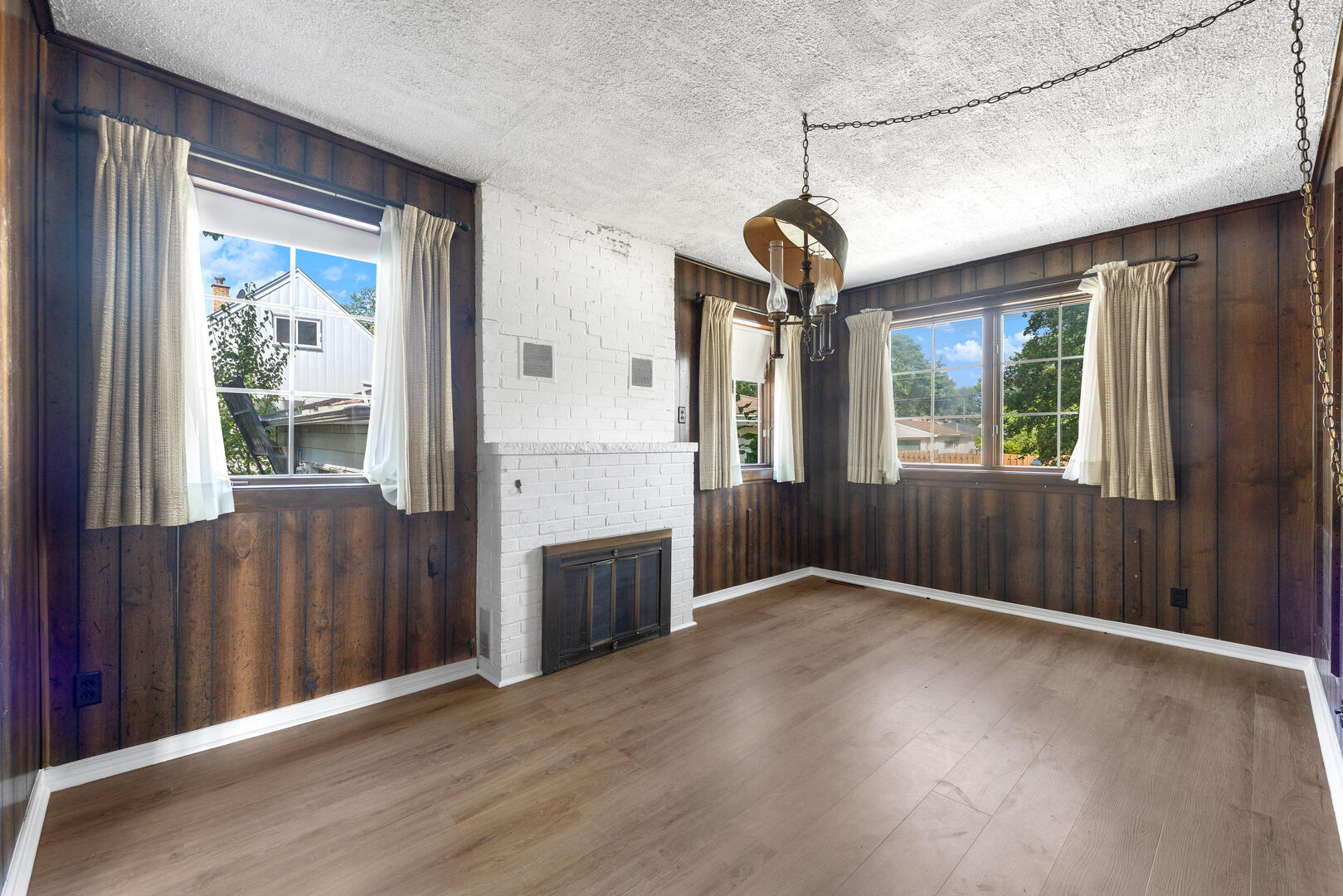 17606 N Burnham Avenue Property Photo 19