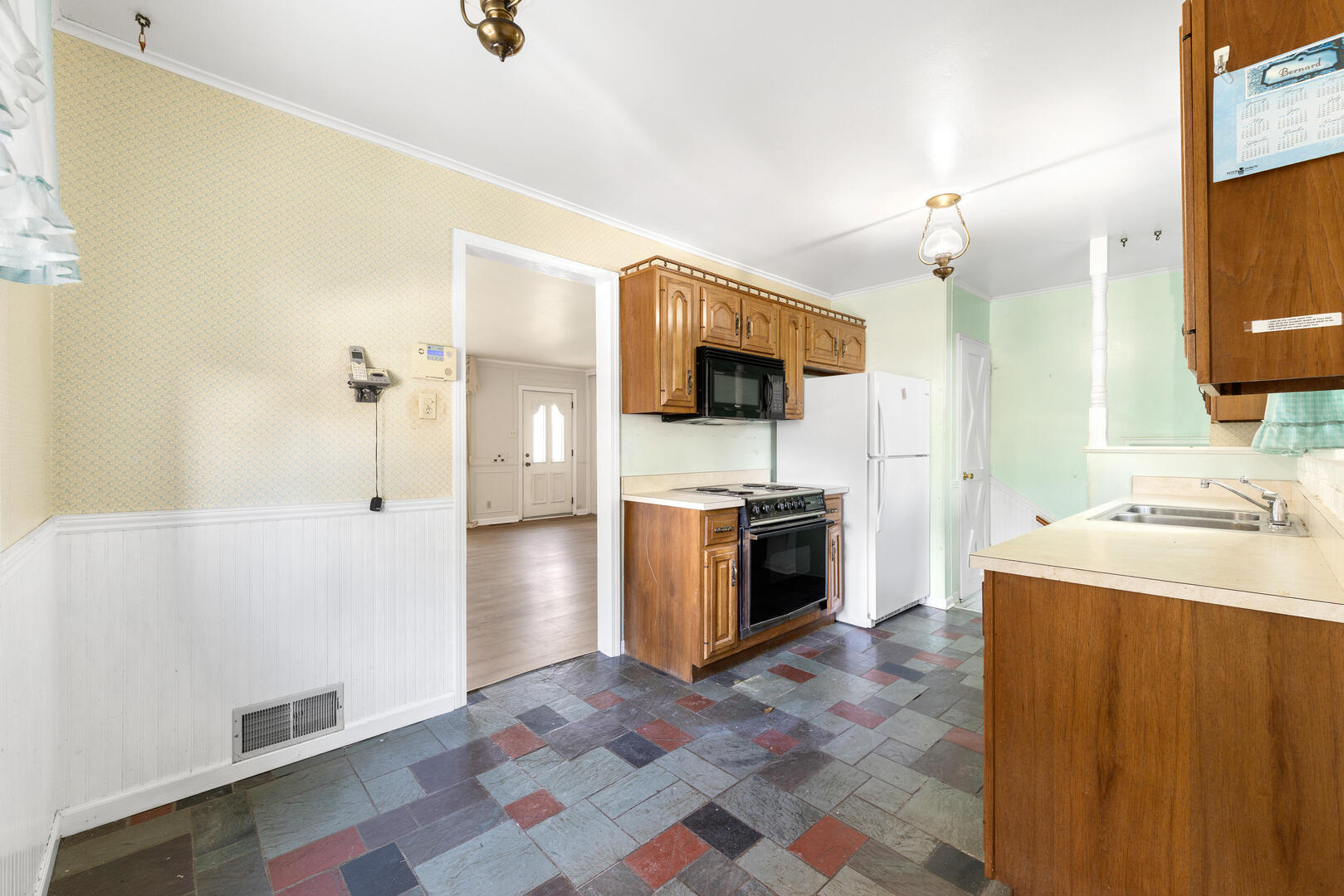 17606 N Burnham Avenue Property Photo 22