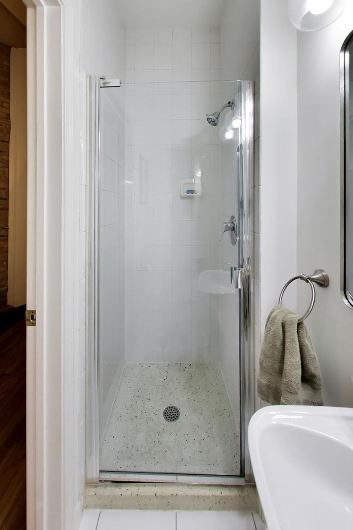 1235 W George Street 106 Property Photo 25