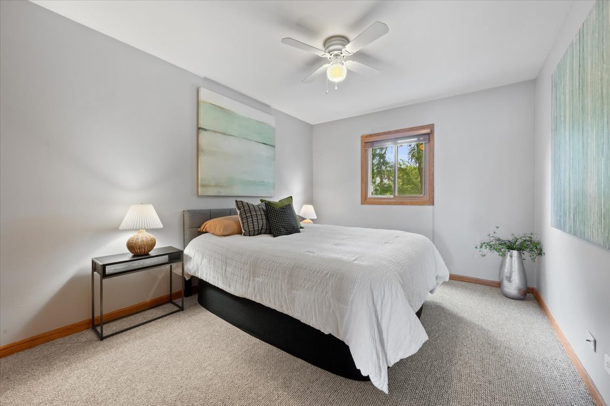 1930 W Wolfram Street Property Photo 21