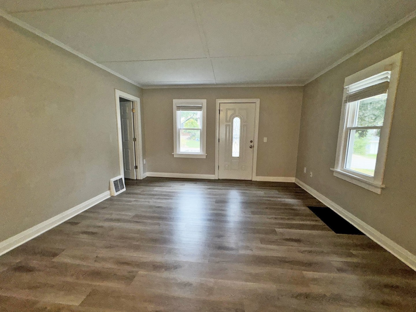 402 S 13th Avenue Property Photo 9