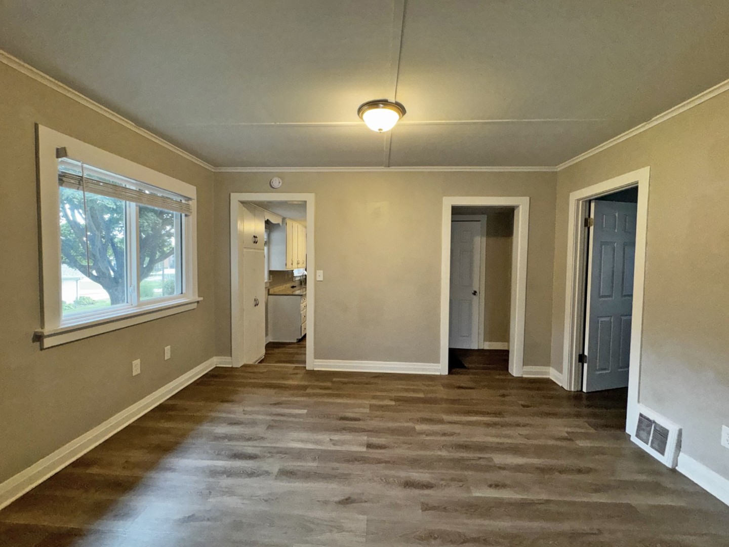 402 S 13th Avenue Property Photo 12