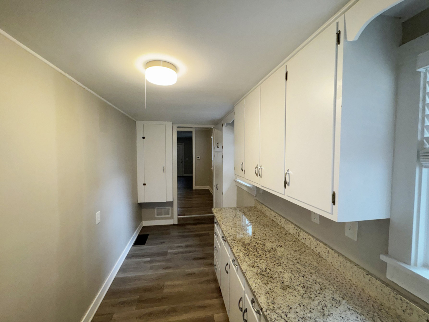 402 S 13th Avenue Property Photo 17