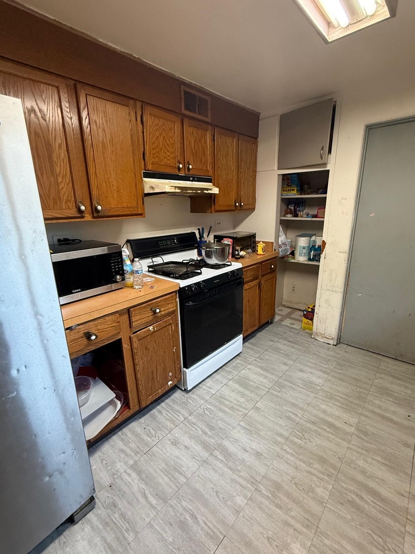1255 Main Street Property Photo 4