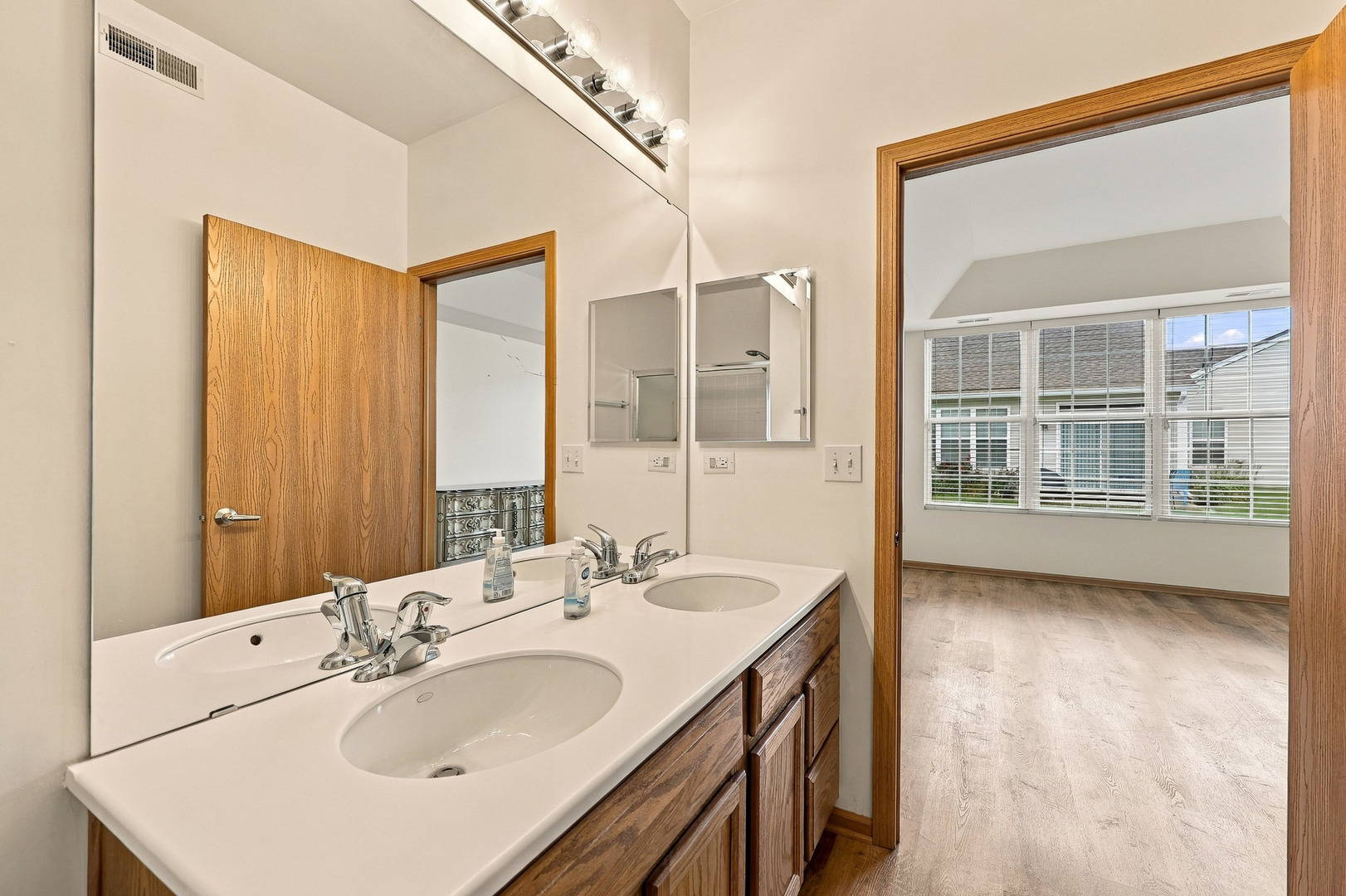 13508 Bonaire Road Property Photo 18