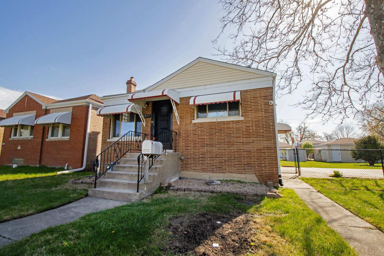 2337 Park Avenue Property Photo 1