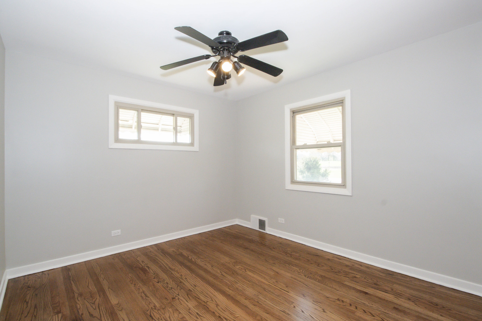2337 Park Avenue Property Photo 8