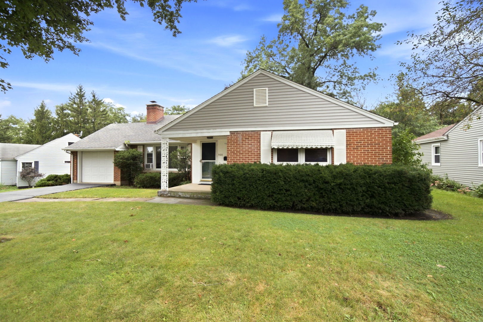 500 Skyline Drive Property Photo 2