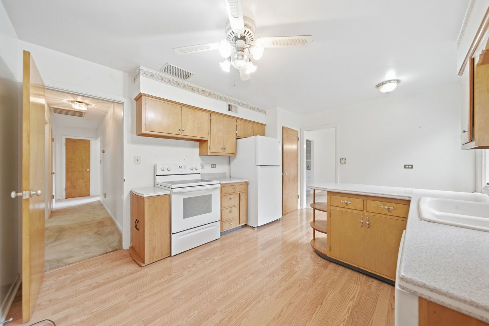 500 Skyline Drive Property Photo 15