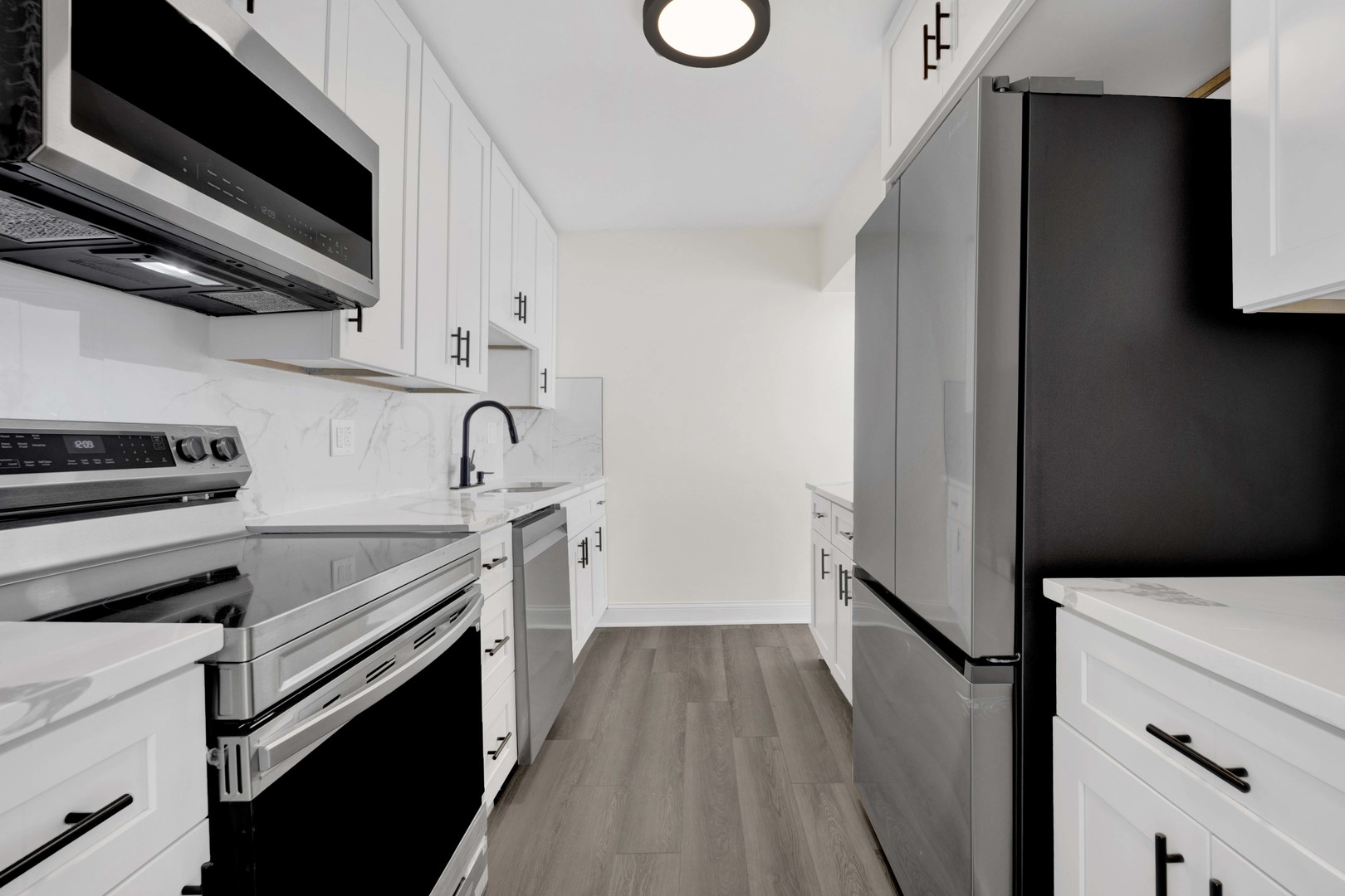 5455 N Sheridan Road 3506 Property Photo 6