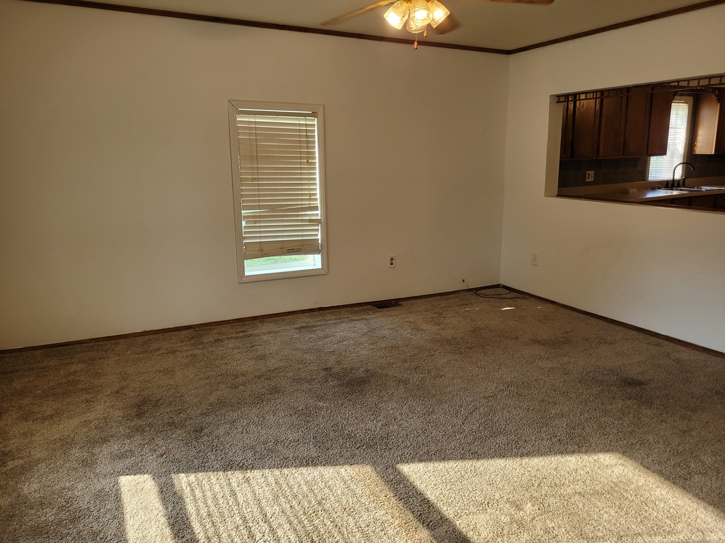 300 N Virginia Street Property Photo 8