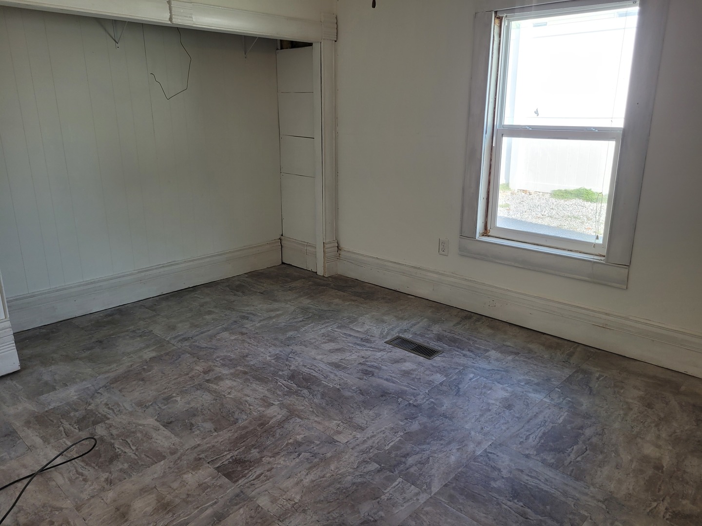 300 N Virginia Street Property Photo 12