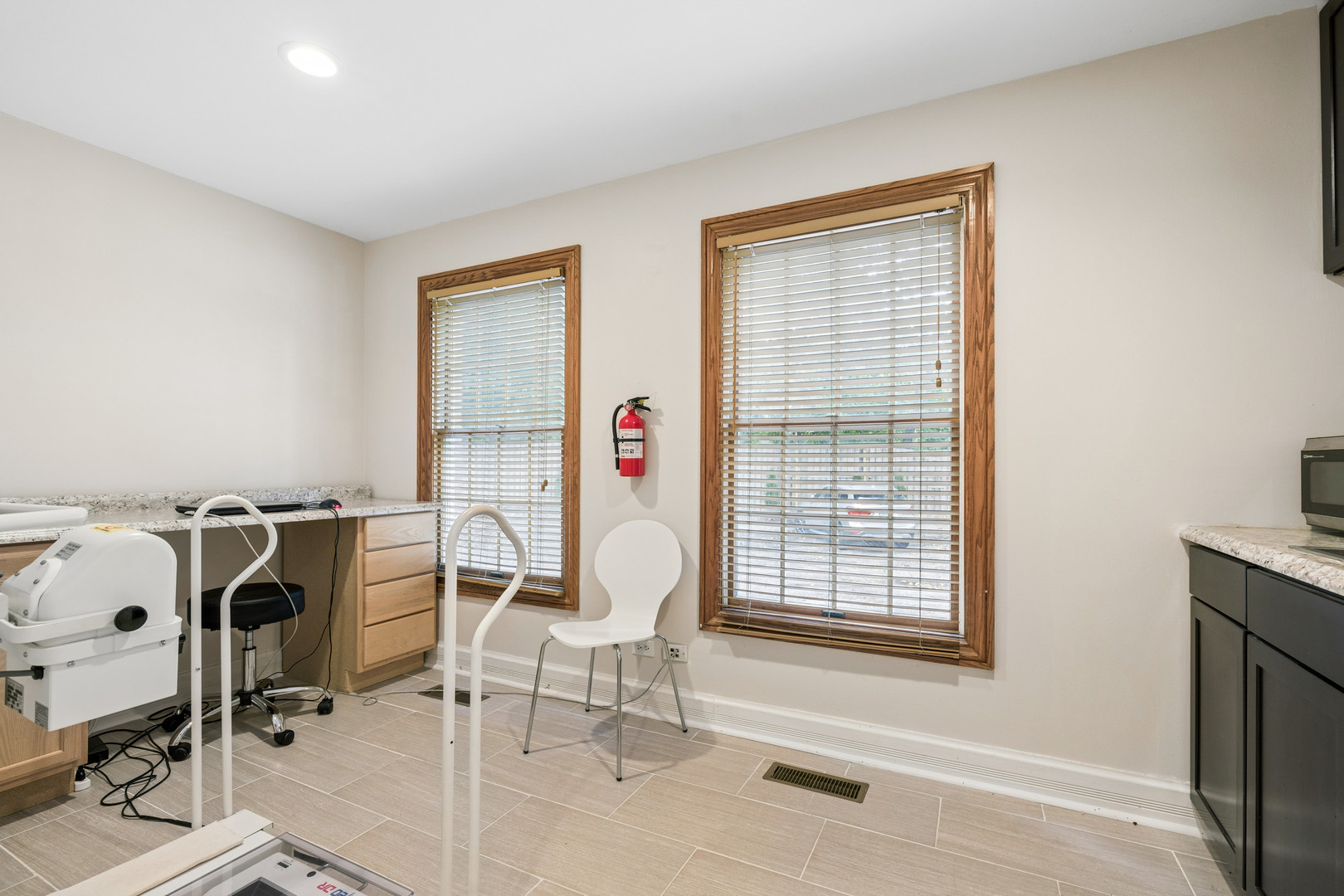 4215 Kirchoff Road Property Photo 14