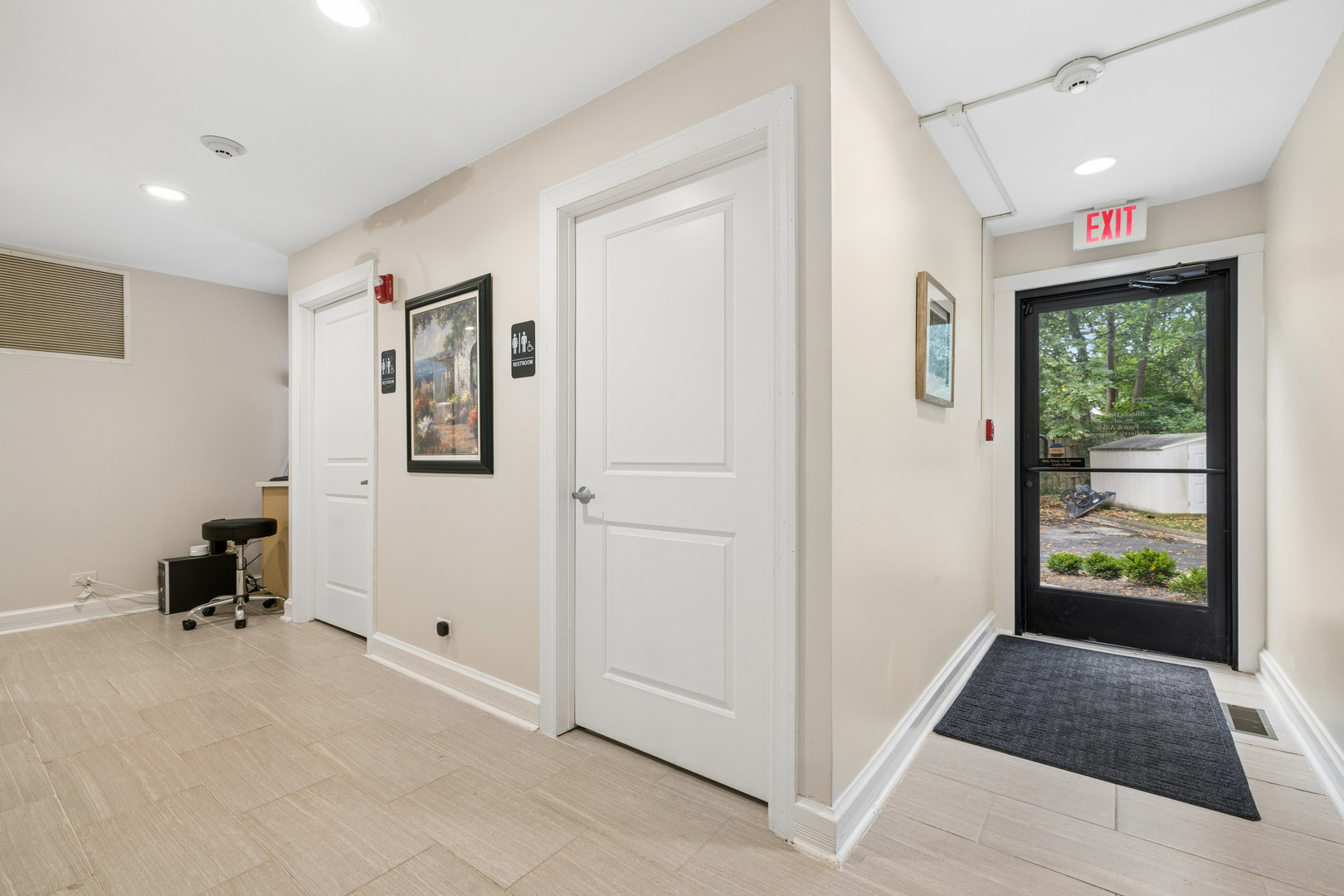 4215 Kirchoff Road Property Photo 17