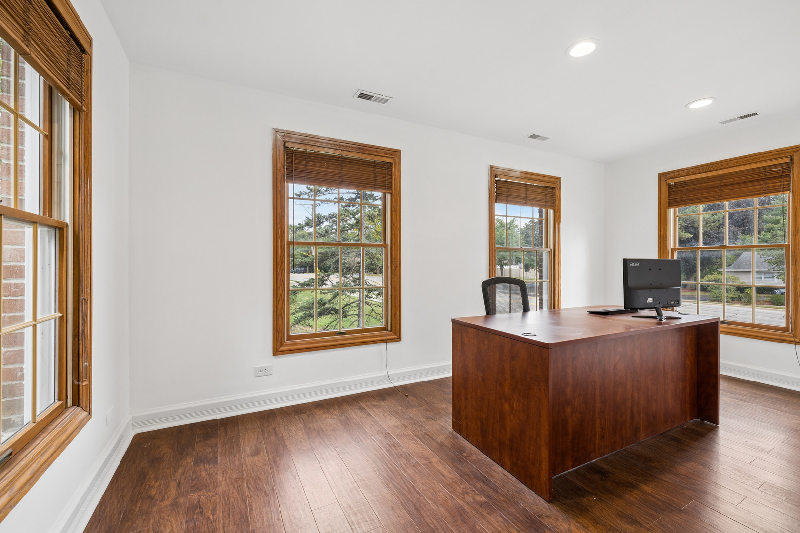 4215 Kirchoff Road Property Photo 22