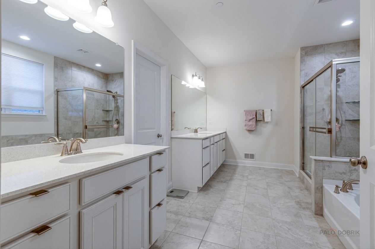 637 Insull Drive Property Photo 13