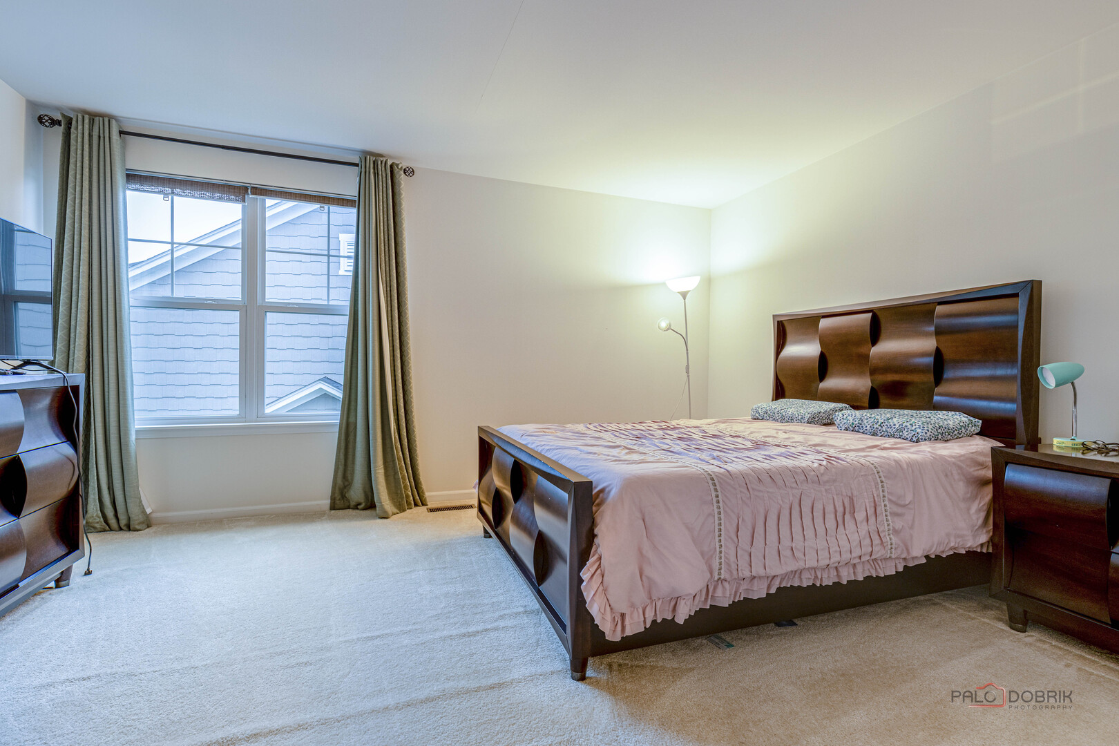 637 Insull Drive Property Photo 17