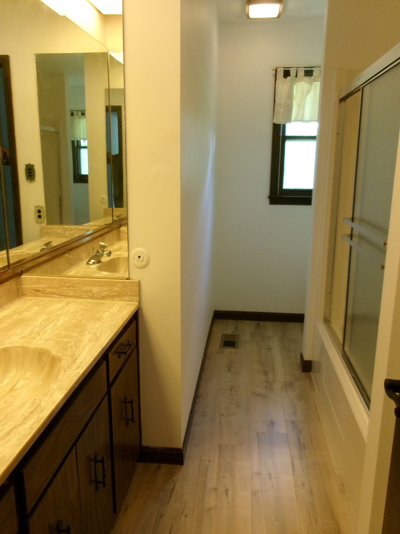38604 N Waveland Avenue Property Photo 10