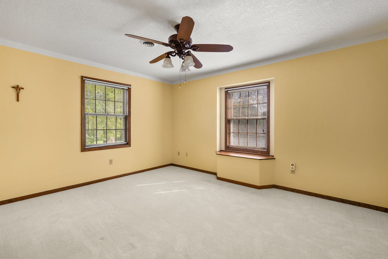 4005 Lakehurst Court Property Photo 29