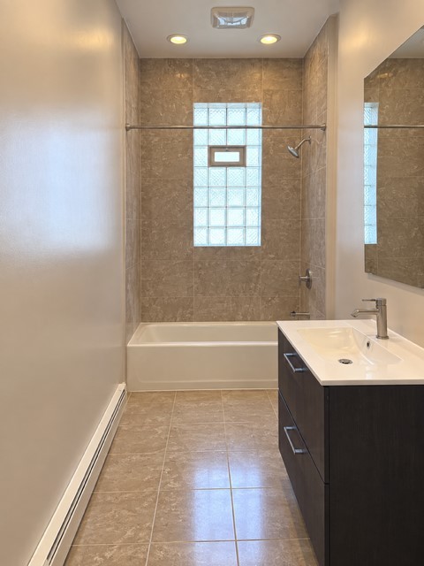 3039 W Wilson Avenue 2 Property Photo 9