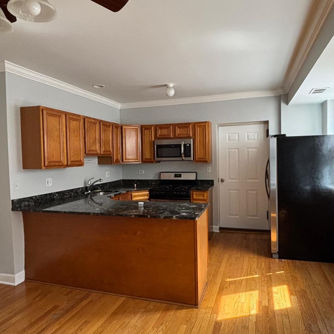 6309 N Albany Avenue 1a Property Photo 4
