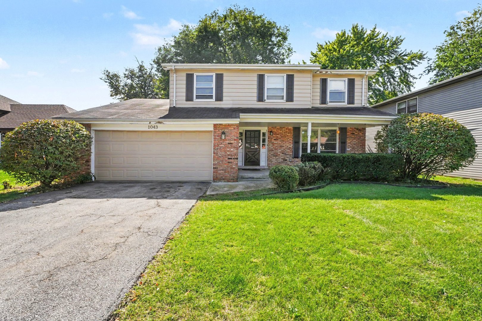 1043 185th Place Property Photo 1