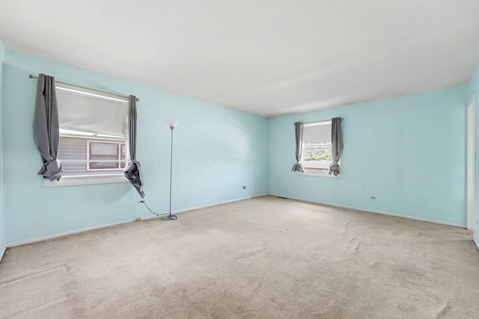 1043 185th Place Property Photo 8
