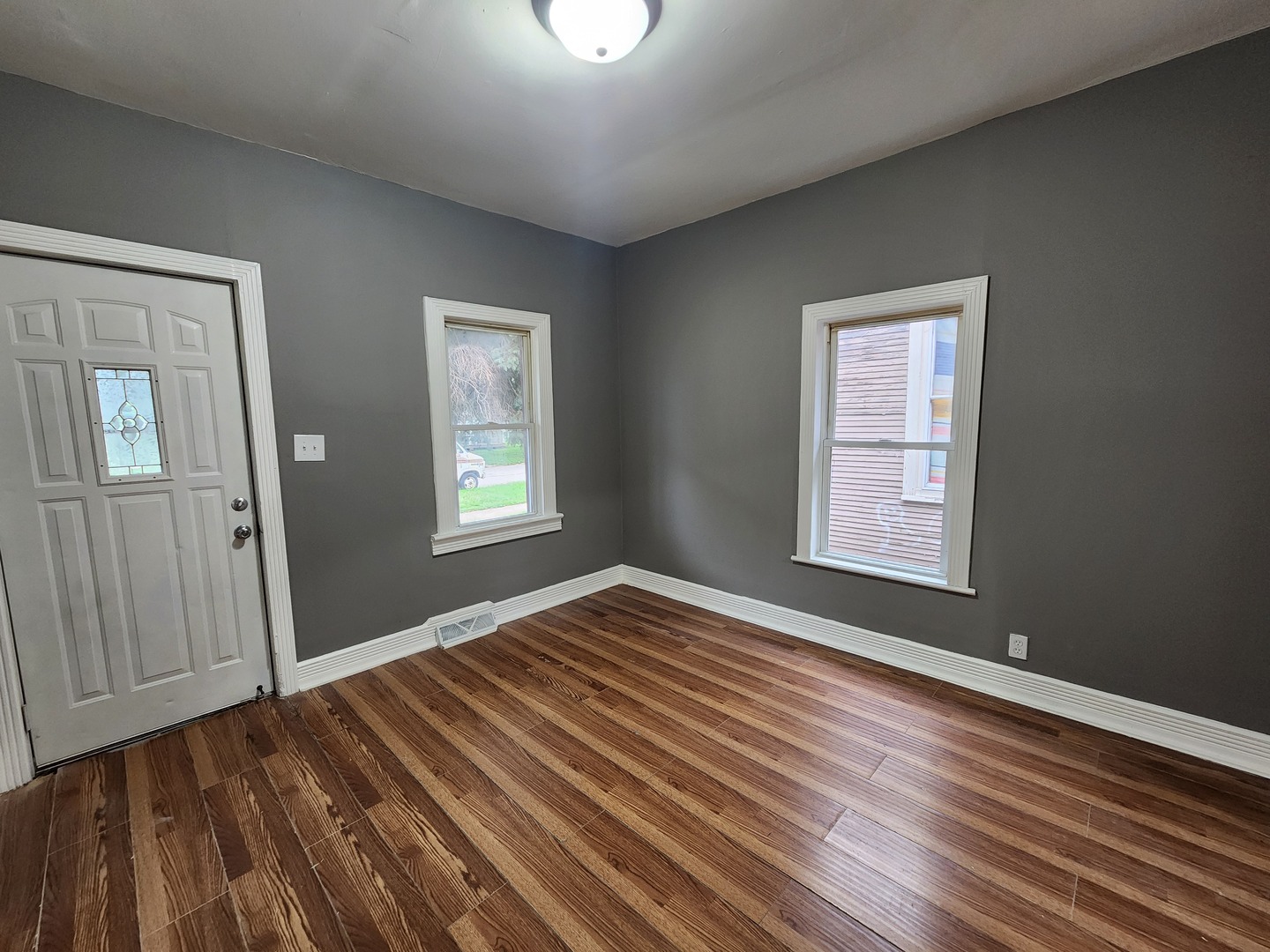 605 N Monroe Street Property Photo 2