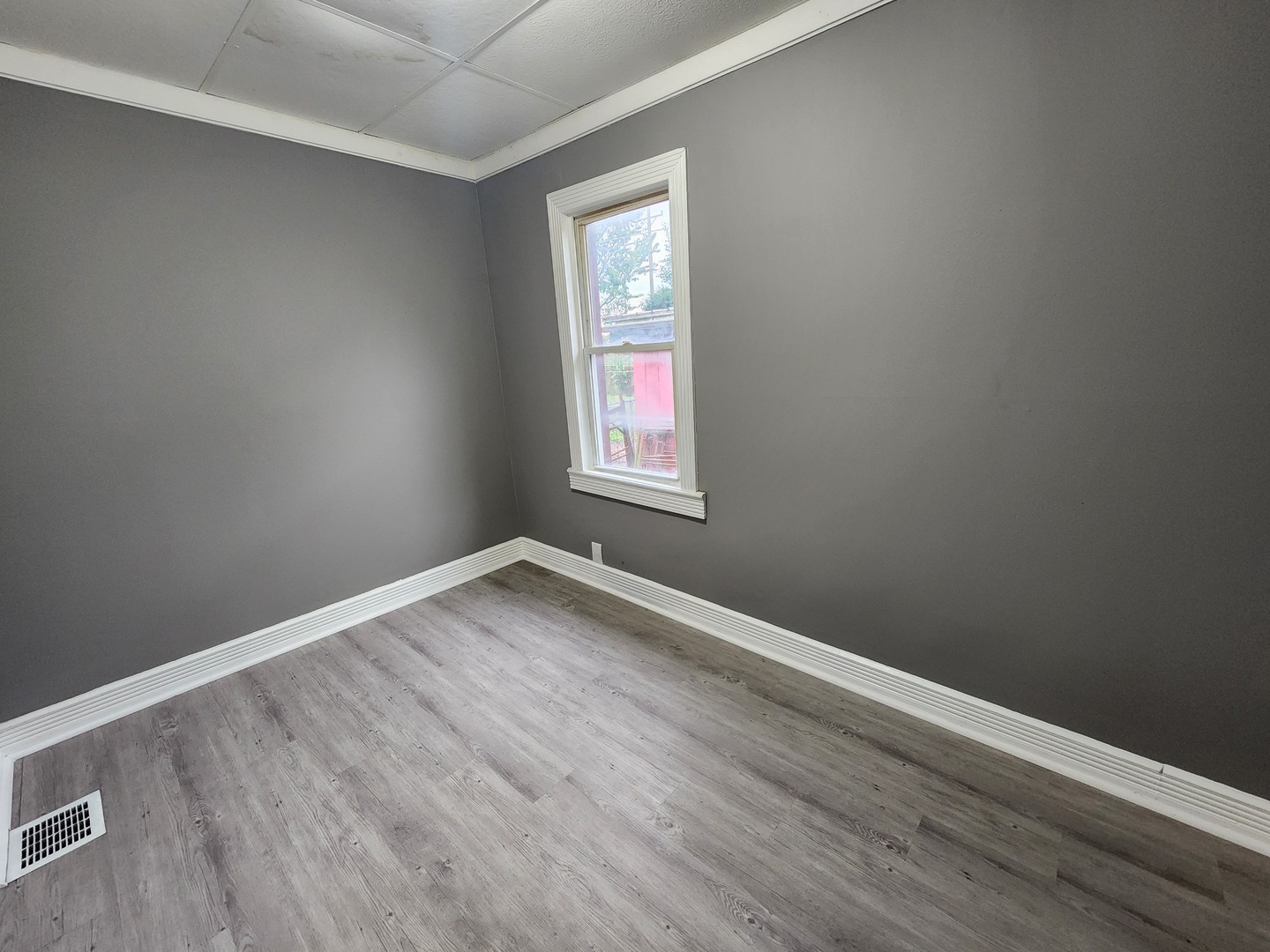 605 N Monroe Street Property Photo 8
