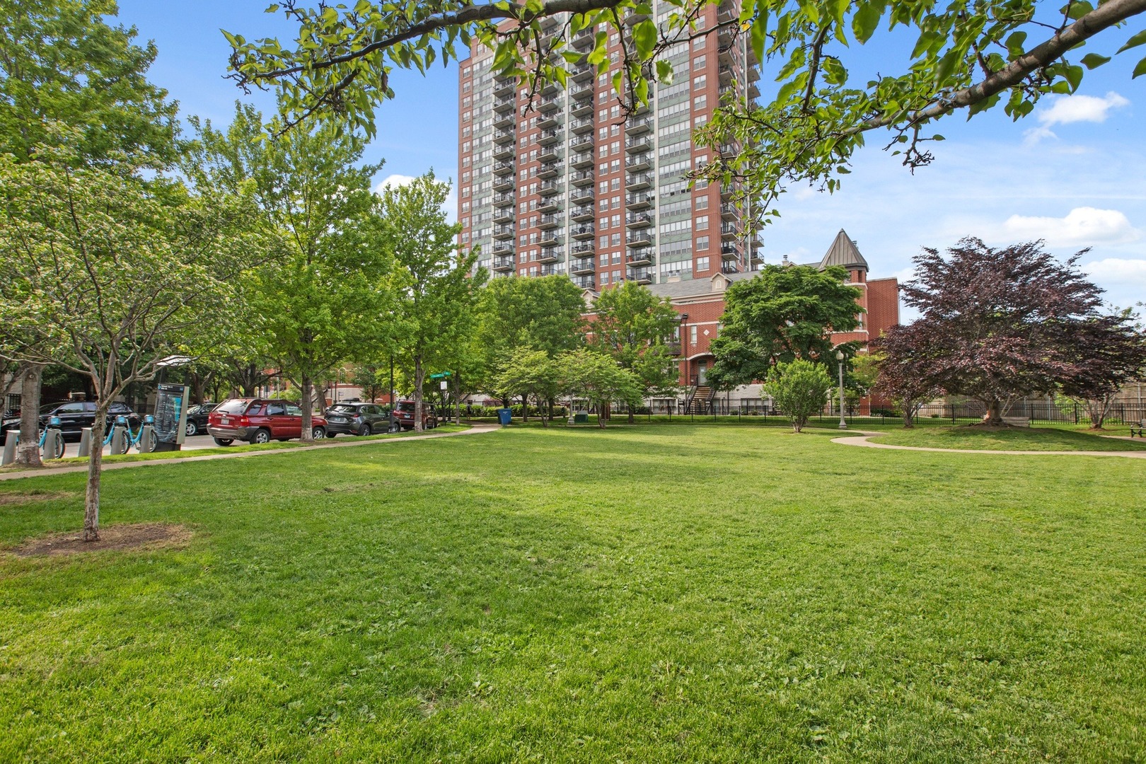 1901 S Calumet Avenue 809 Property Photo 20