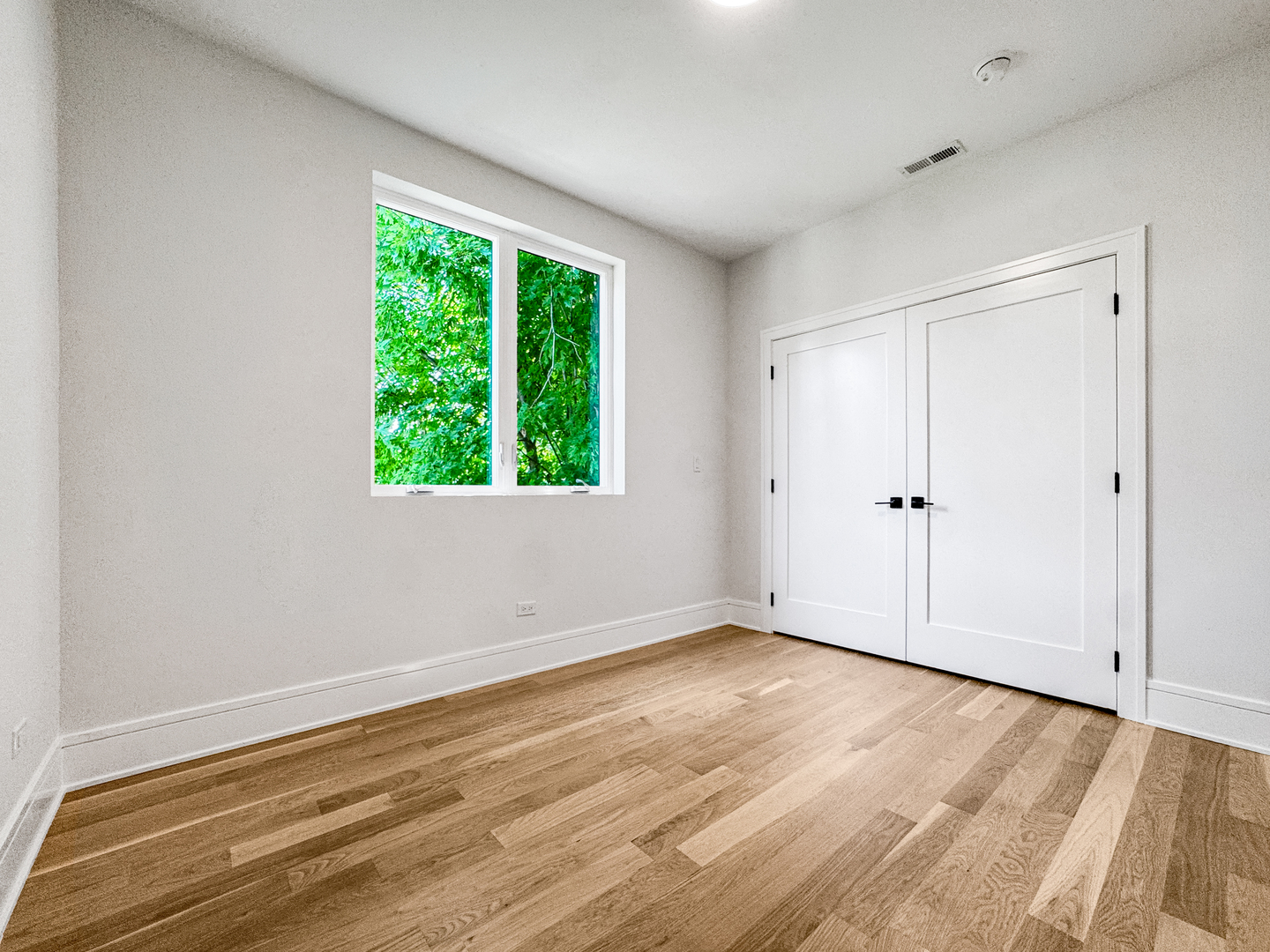 1728 N Sawyer Avenue Property Photo 29