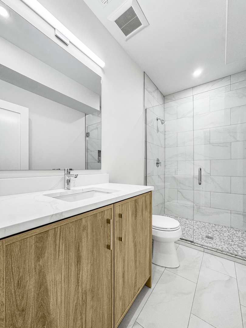 1728 N Sawyer Avenue Property Photo 46