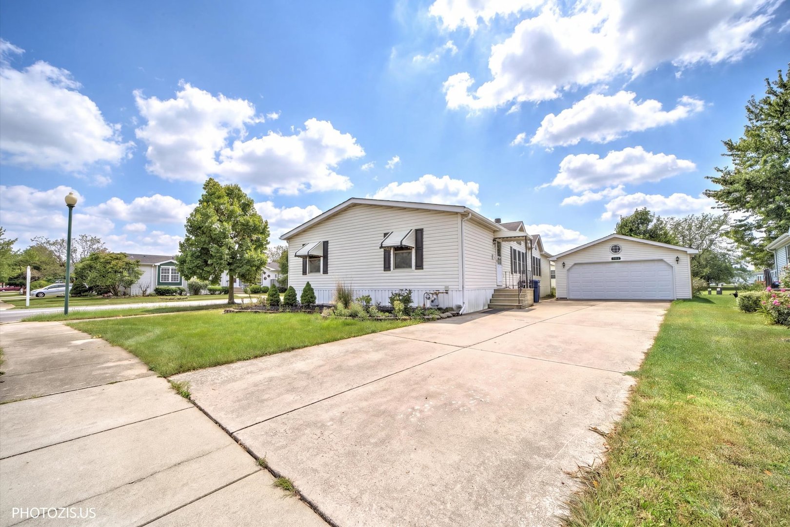 386 Buttercup Lane Property Photo 40