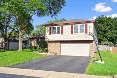 1434 Coral Reef Way Property Photo 2