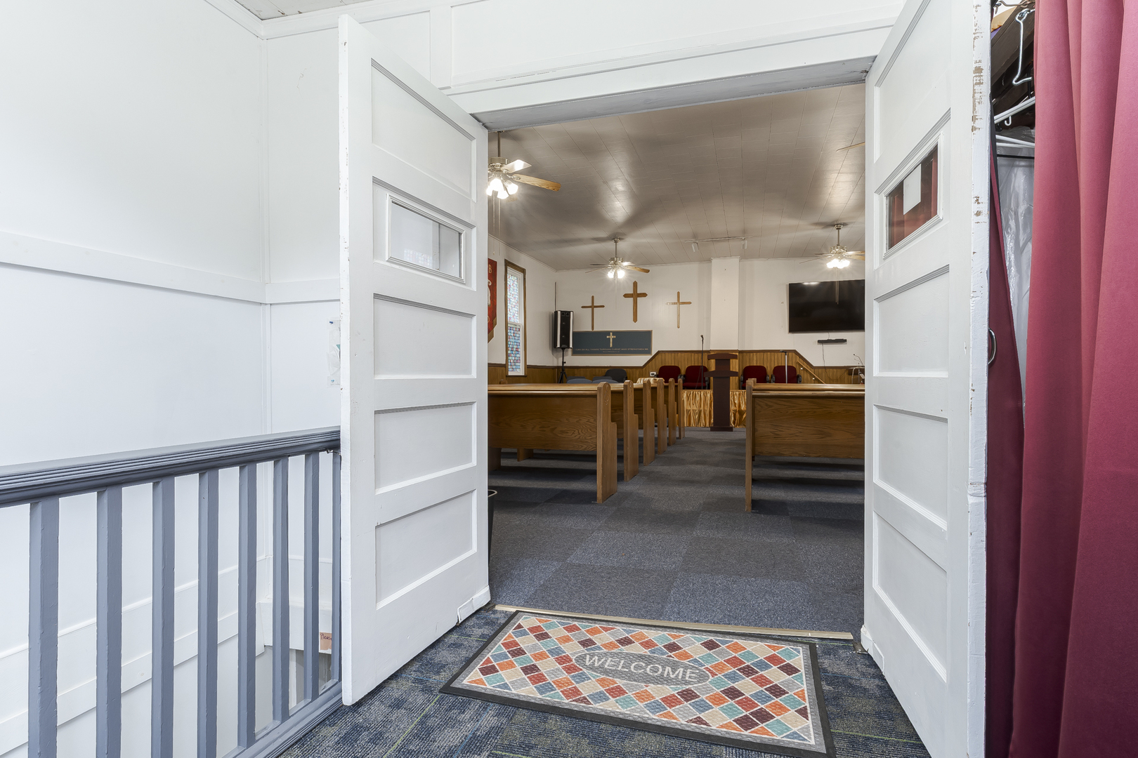 818 E Chestnut Street Property Photo 4