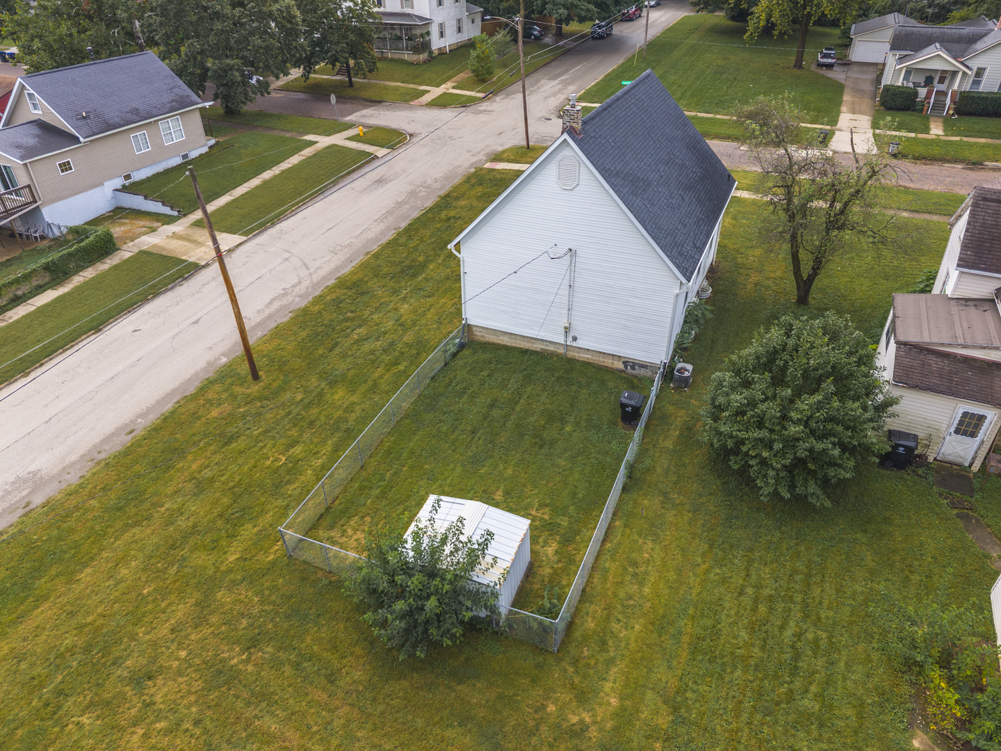 818 E Chestnut Street Property Photo 30