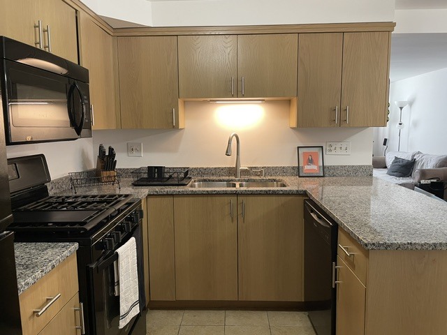 6845 N Northwest Highway 6845-1w Property Photo 5