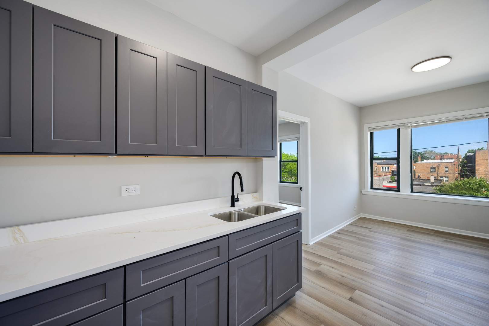 1206-1210 W 83rd Street Property Photo 18